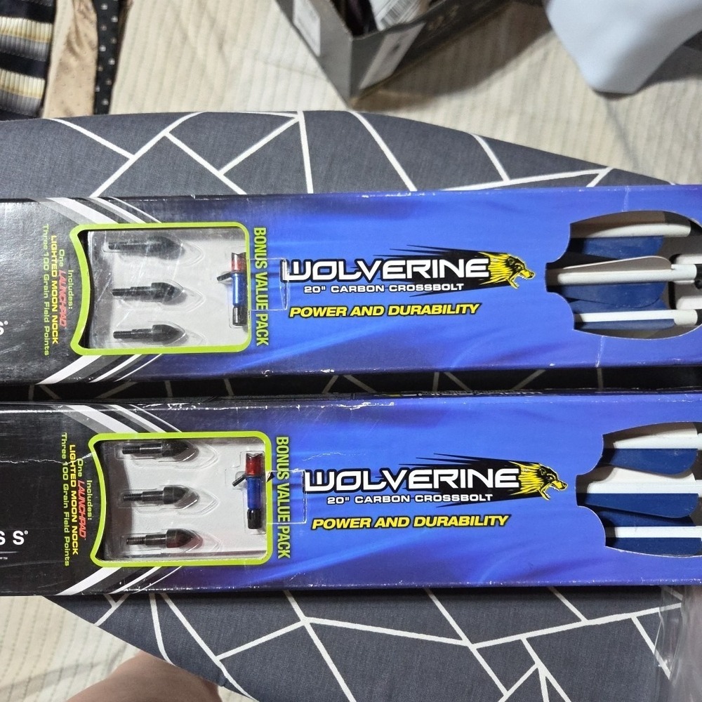 Carbon Express Wolverine 20in Carbon Crossbolt 3pk Lighted Moon 100gr Points